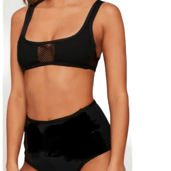 L Space Bikini Benji Mesh Swim Bikini Top Black Size XS NWT - Picture 2 of 12